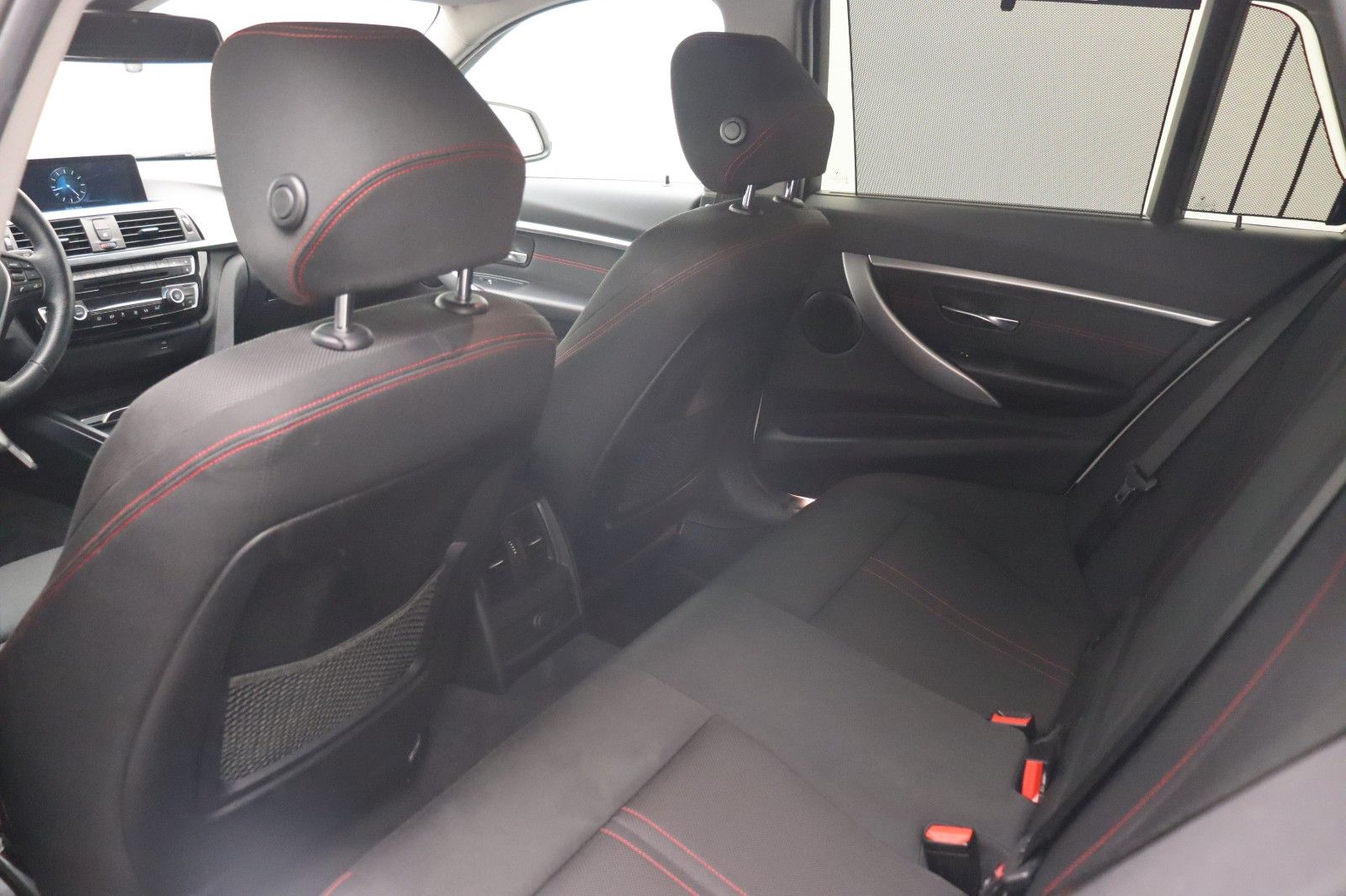 Fahrzeugabbildung BMW 320d Sport-Line