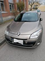 Renault Megane Grandtour Luxe 2.0 16V 140 CVT Luxe - Renault Megane mit Benzin-Antrieb: Kombi, 2.0