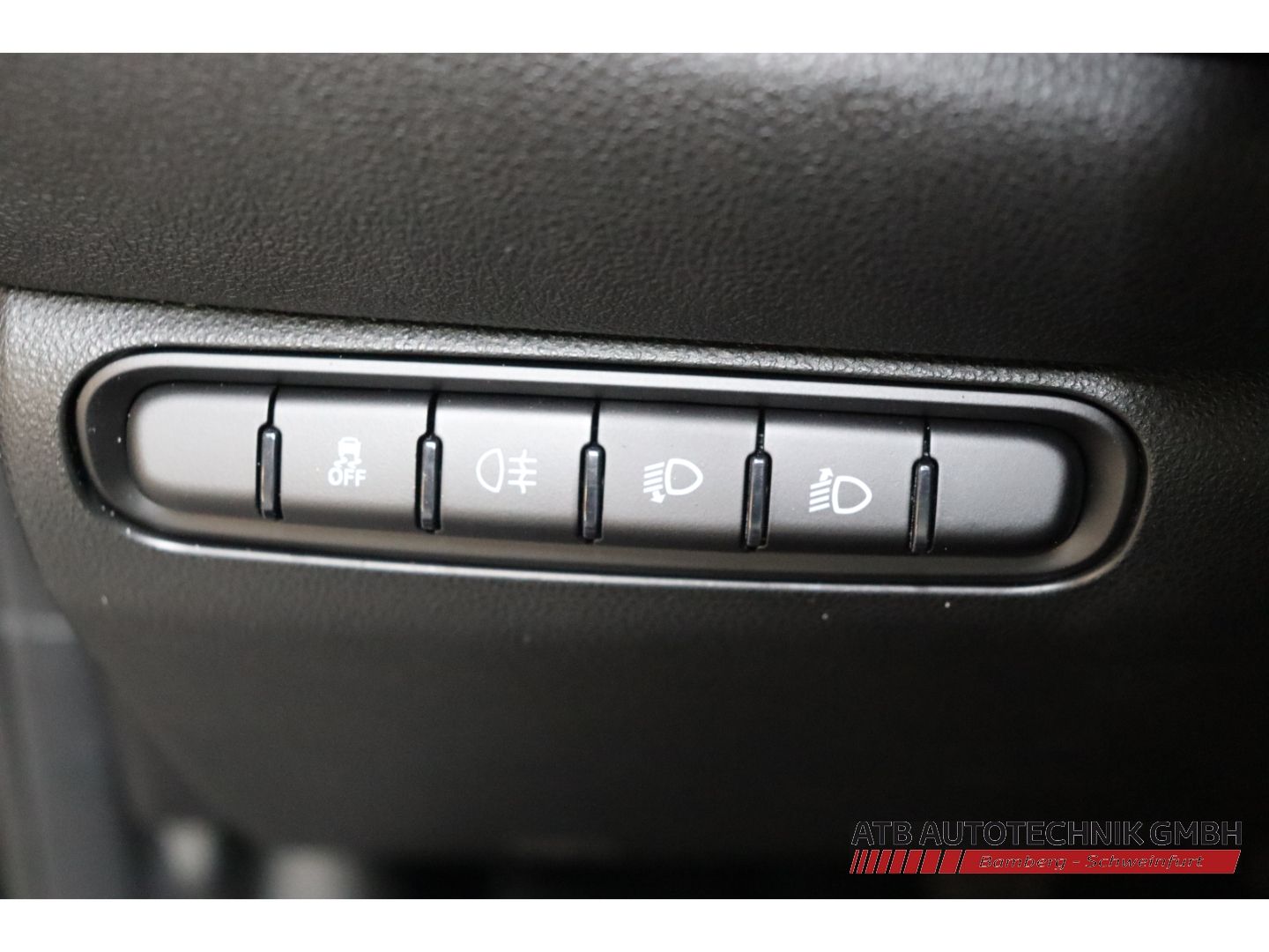 Fahrzeugabbildung Fiat 500 1.0l Hybrid ICON Apple CarPlay Klimaautom DA