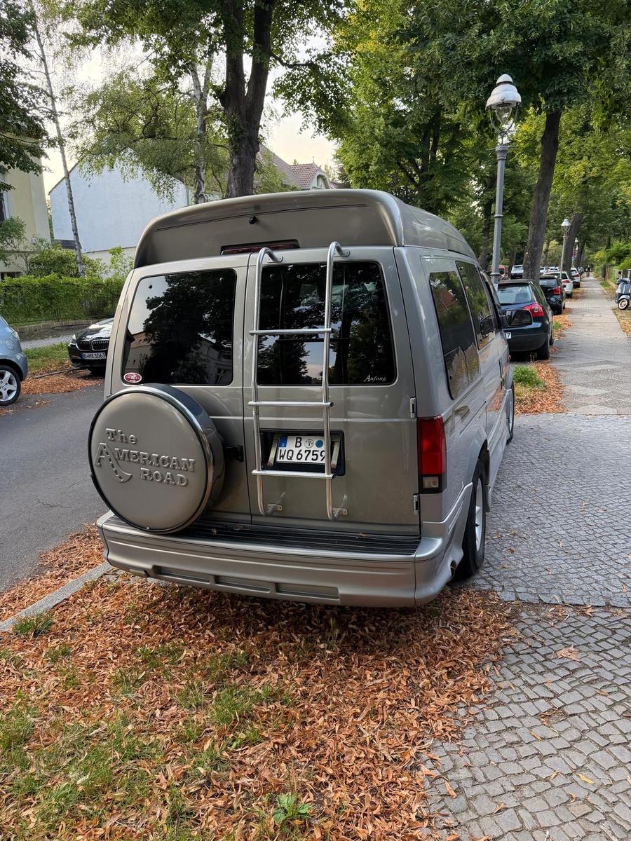 Chevrolet Astro 4WD
