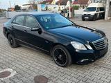 Mercedes-Benz E 200 CGI AVANTGARDE - Automatik - Unfallfrei - Mercedes-Benz E 200 in Karlsruhe