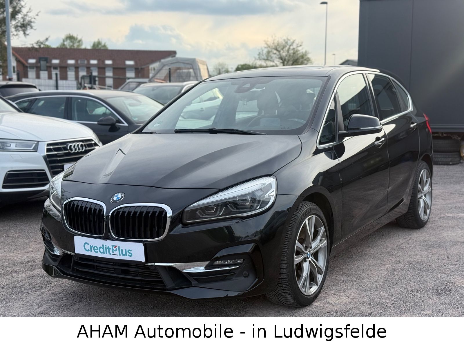 BMW 225i xDrive Active Tourer Luxury Line|PANO|H-K