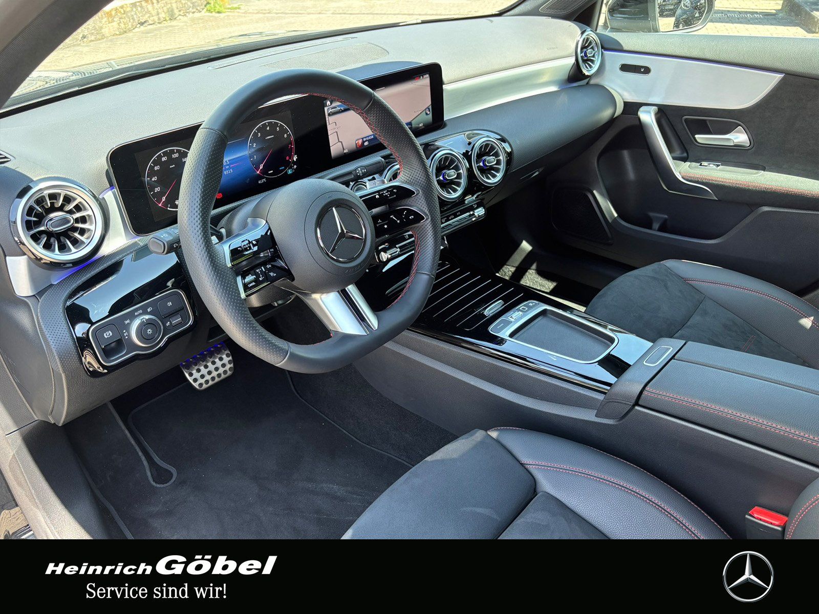 Fahrzeugabbildung Mercedes-Benz A 200 AMG*TOTWINKEL*DISTRONIC*KAMERA*AMBIENTEBEL