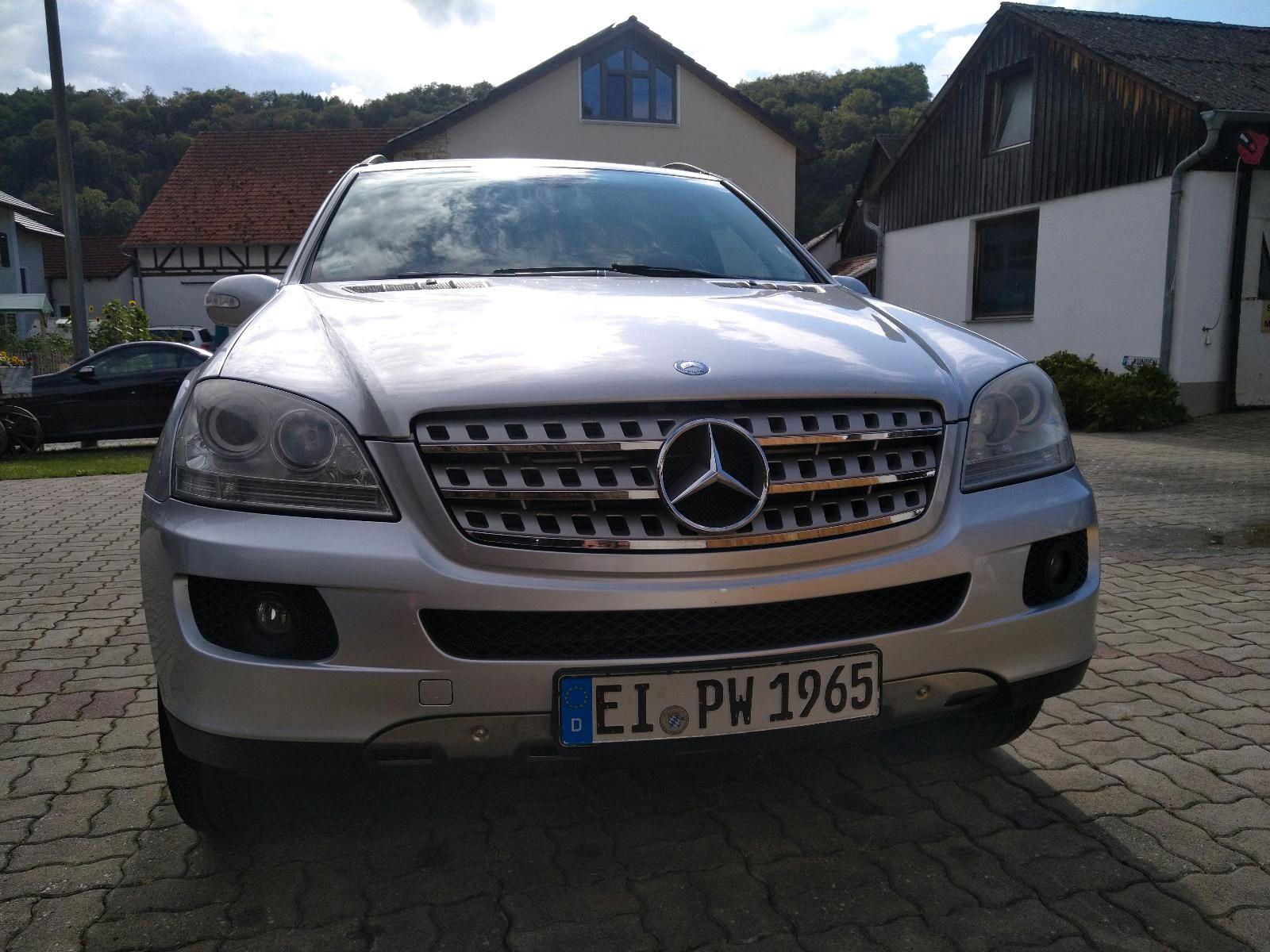 Mercedes-Benz ML280 2006 — interior