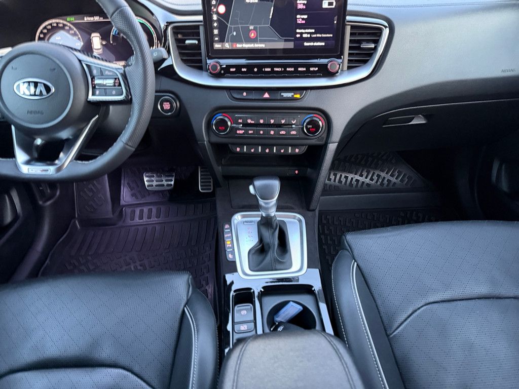 Fahrzeugabbildung Kia Ceed 1.6 Plug-in Hybrid Platinum Edition