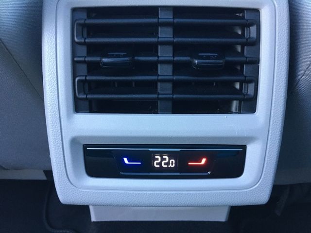 Golf VIII Variant 1.5 eTSI 150 PS DSG PANORAMA/L