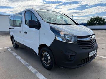 Opel Vivaro - 8