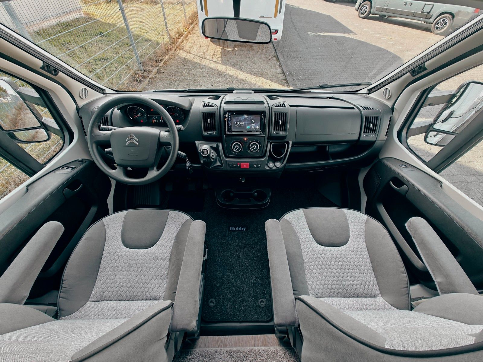 Fahrzeugabbildung Hobby OPTIMA OnTour T70 F - 1. HAND