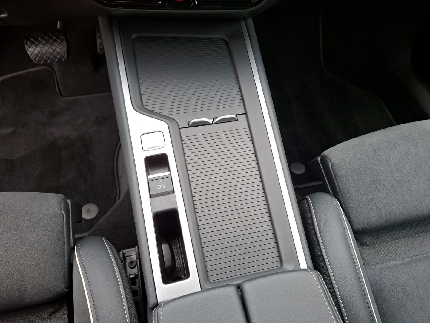 Passat Variant 1.5 TSI eHybrid Business *AHK*NAV