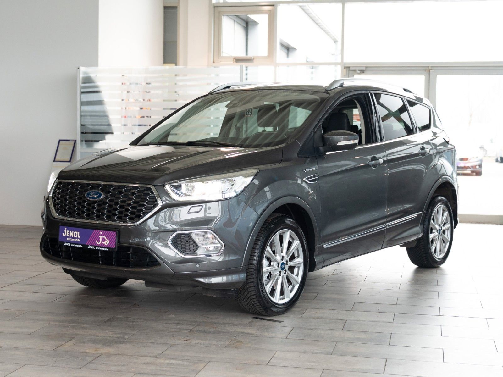 Fahrzeugabbildung Ford Kuga Vignale/4x4/AUTOMATIK/KAMERA/NAVIGATION/LED