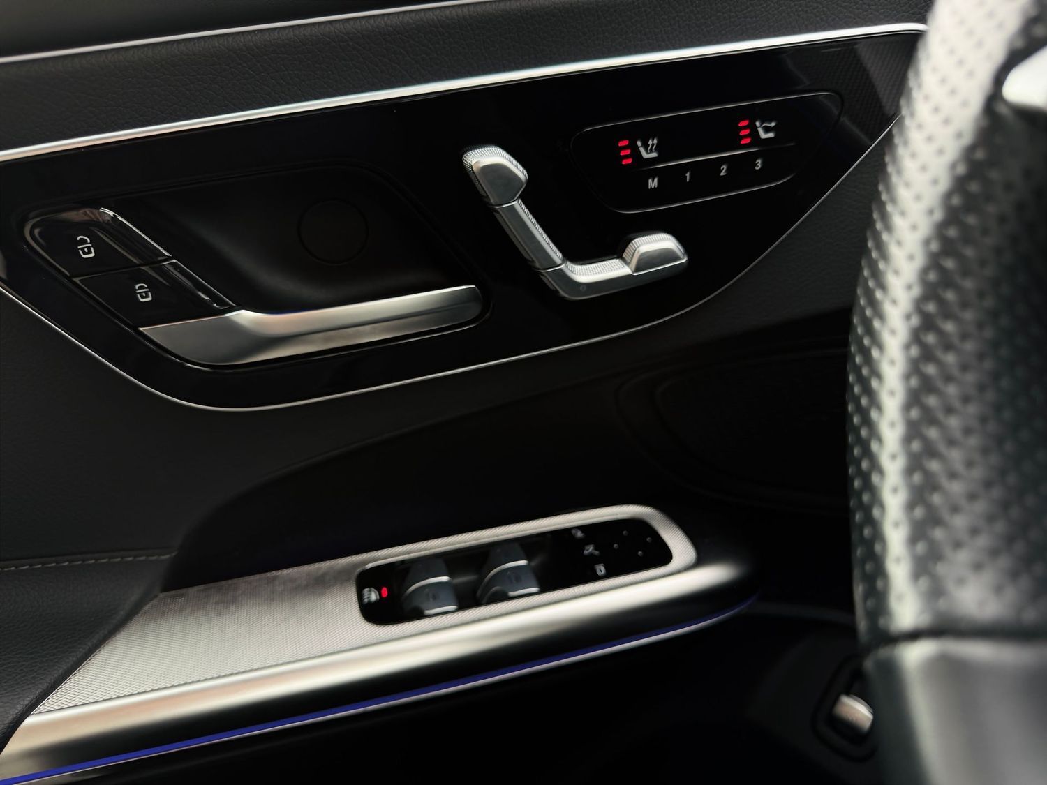 Fahrzeugabbildung Mercedes-Benz CLE 180 CABRIO, AMG, LED, PTS, RFK, Tot, Keyles