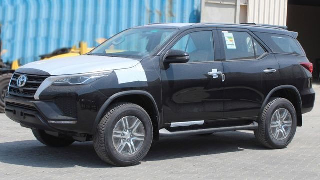 Toyota FORTUNER 2.7L PETROL A/T 2025 *EXPORT OUT OF EU