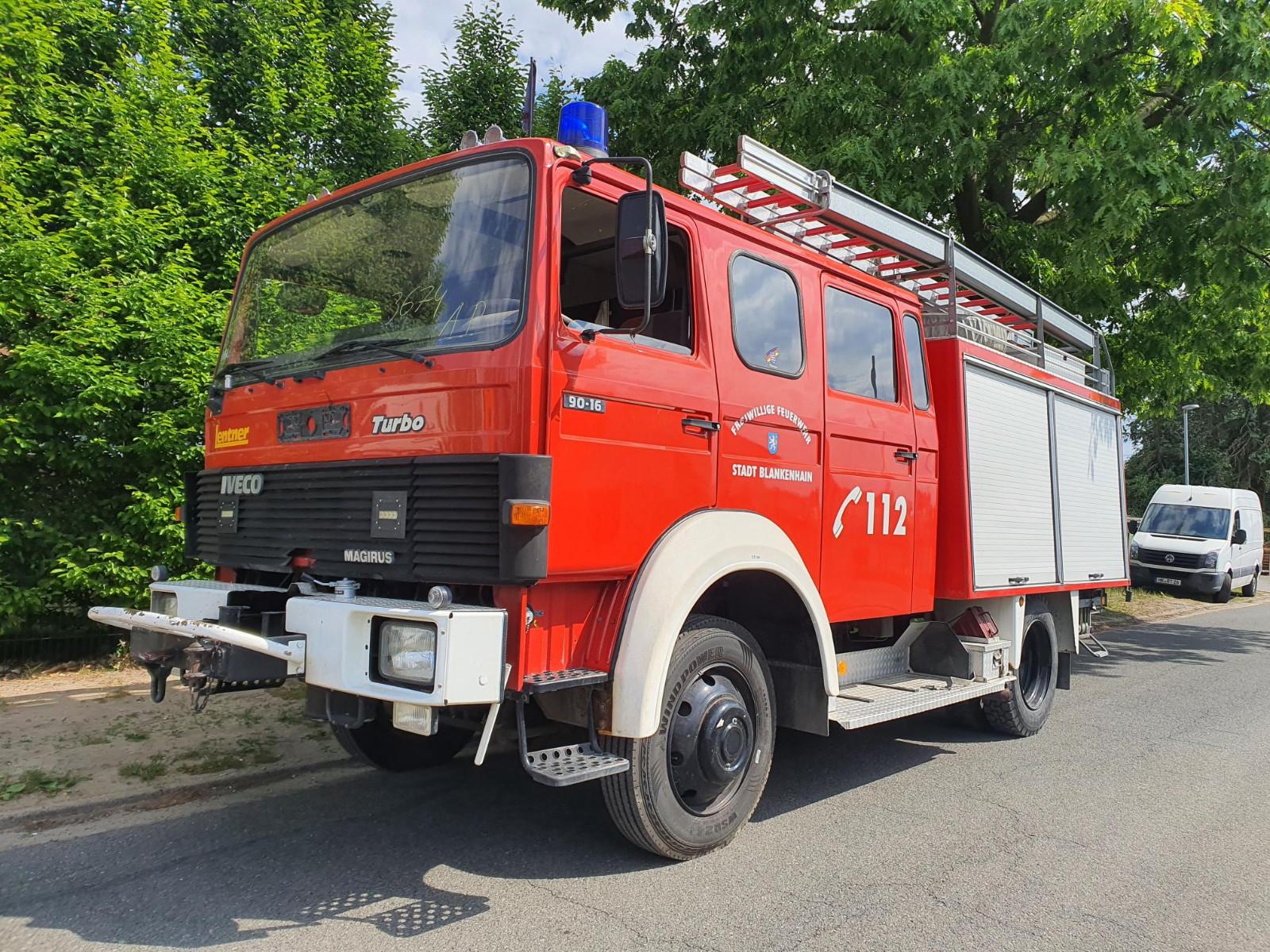 Iveco 90-16 Feuerwehr LF 4x4 Allrad Camping Wohnmobil