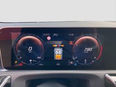 MERCEDES-BENZ CLA 250 Progressive Nav Pano HeadUp