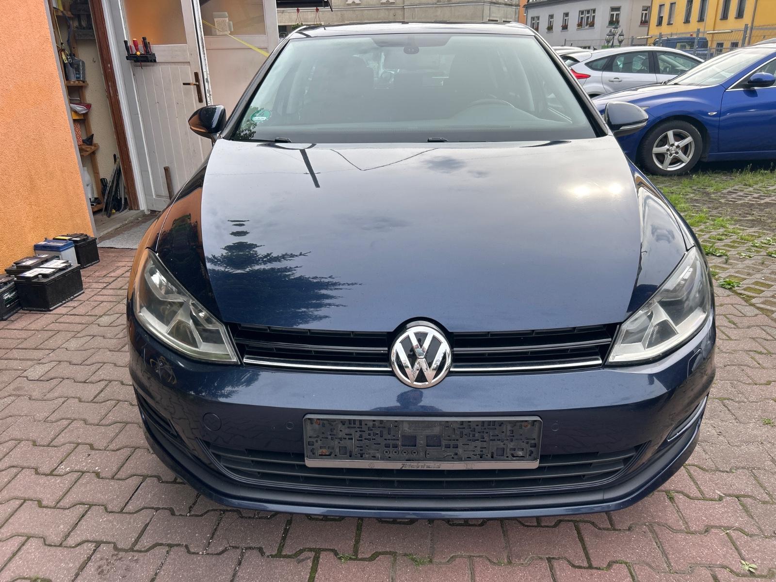 Volkswagen Golf 1.2 TSI 63kW BMT Comfortline ; 1.Hand