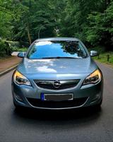 Opel Astra J 1.4 16V Edition *Klima*Allwetter - Opel Astra: 16 16v