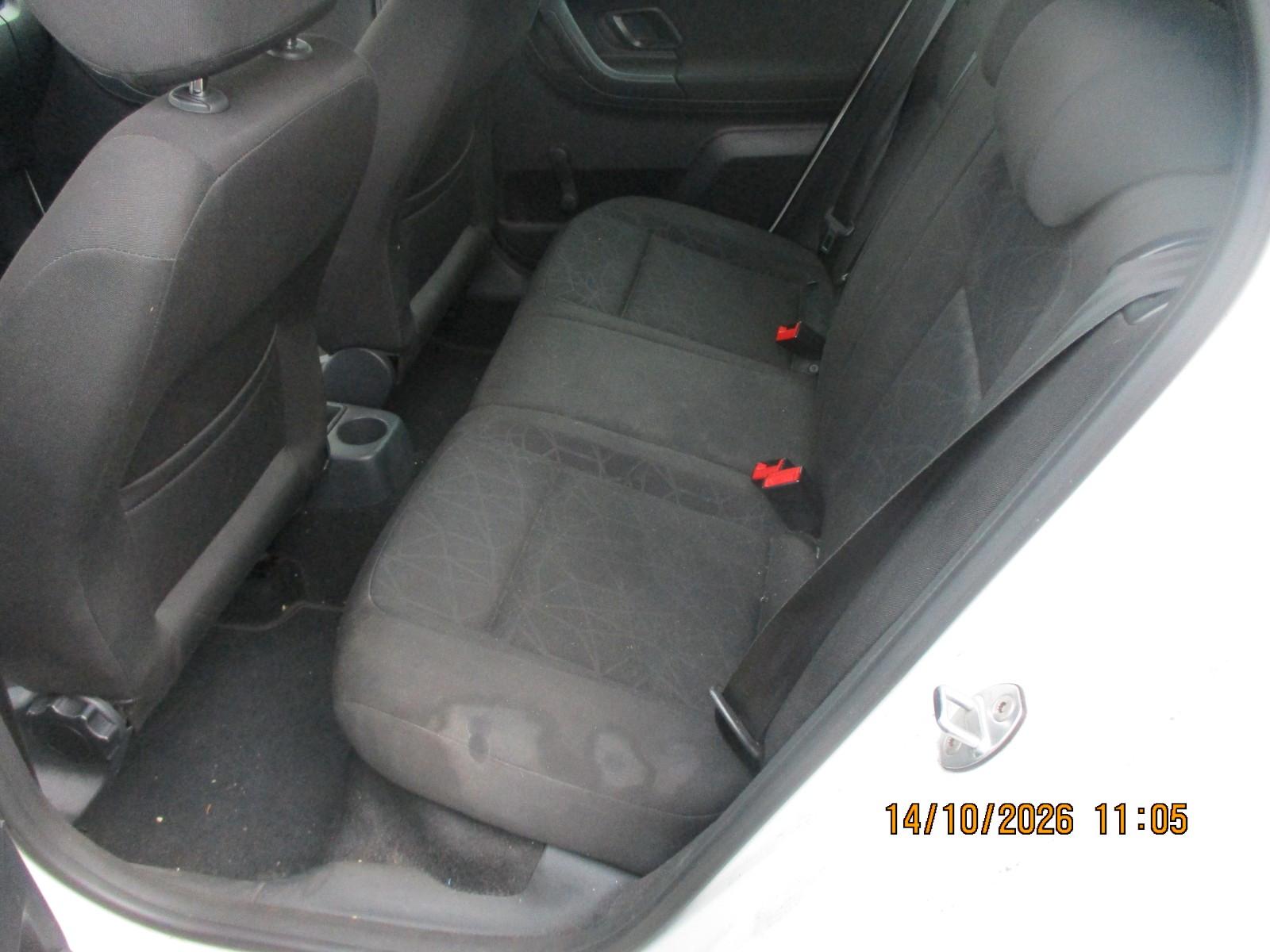 Skoda Fabia 2012 — photo 10