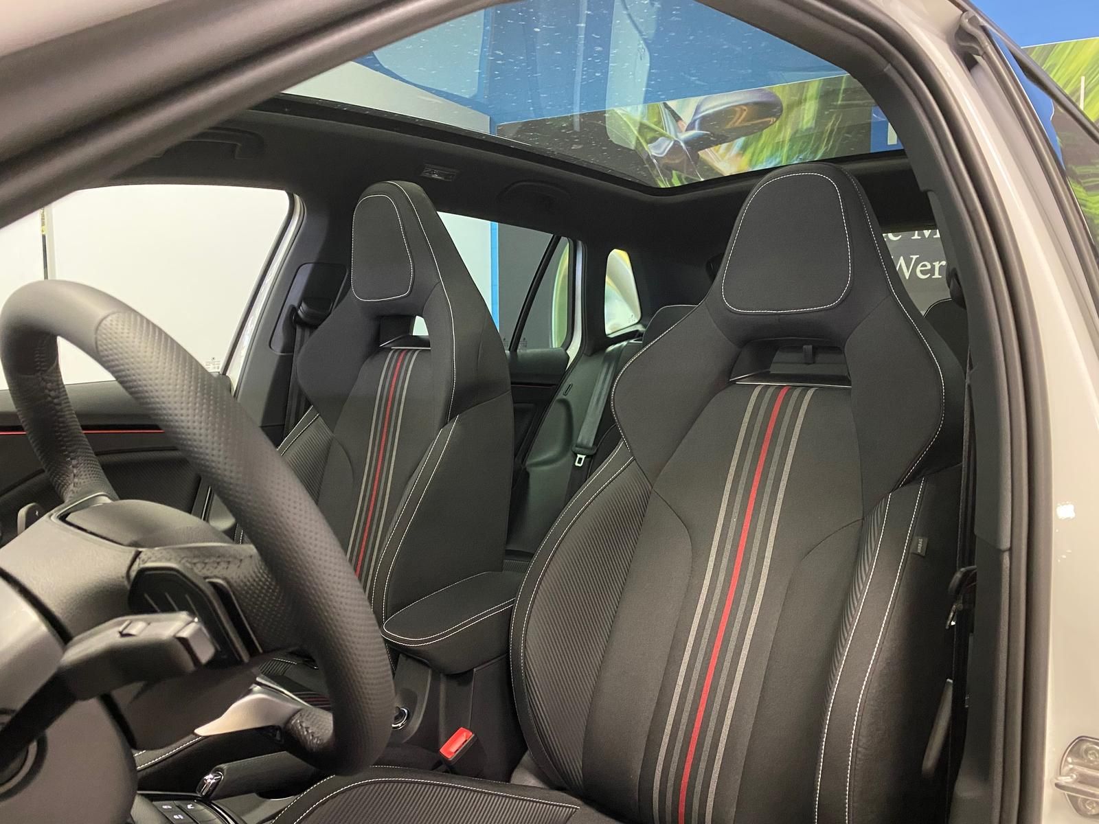 Fahrzeugabbildung SKODA Kamiq 1.5 TSI ACT DSG Monte Carlo+AHK+MATRIX++++