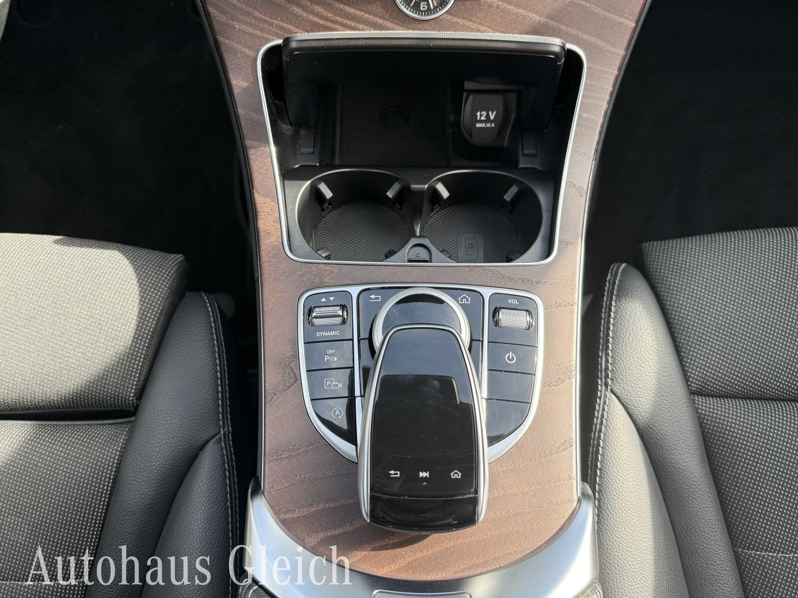 Fahrzeugabbildung Mercedes-Benz C 180 Avantgarde (EURO 6d-TEMP) COMAND APS/Navi