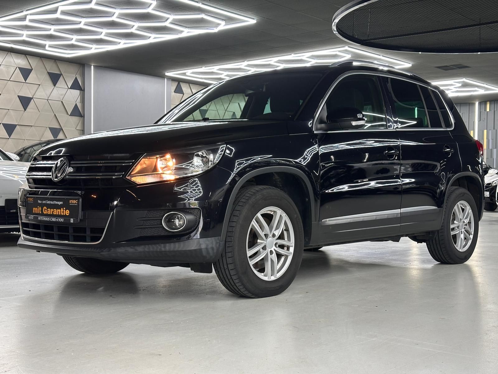 VW Tiguan 2.0 TDI SHZ/KAMERA/NAVI