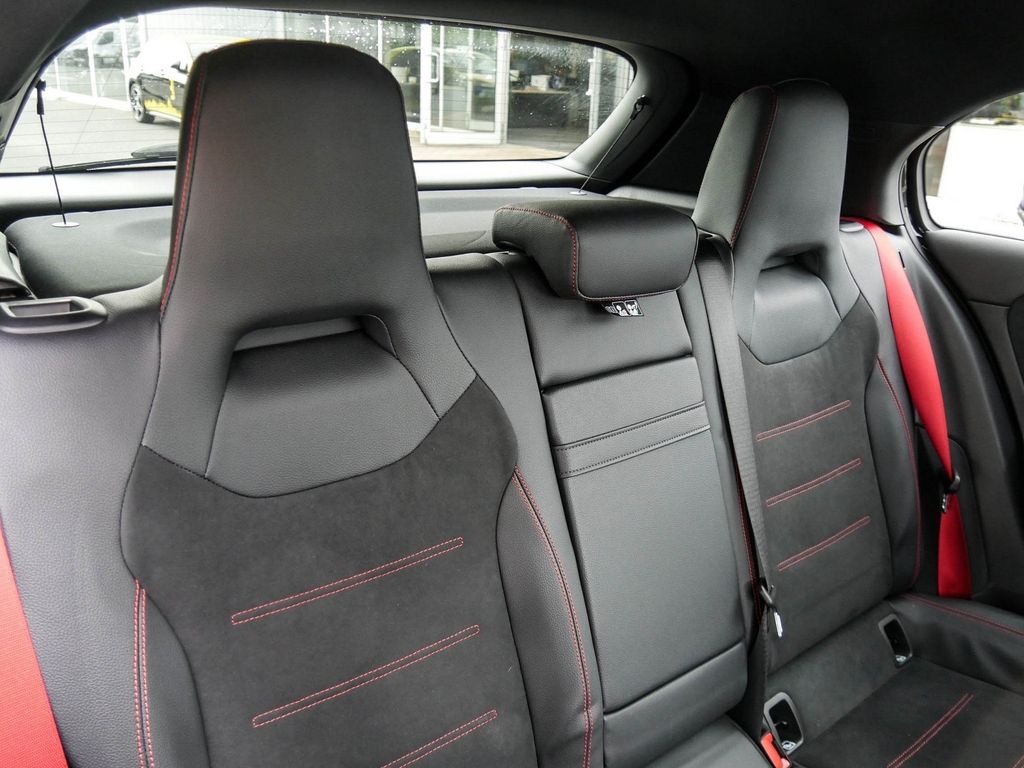 Mercedes-Benz A 35 AMG AMG A 35 4M |DISTR|NAVI|MBeam|KEYL|PANO|BURM|KAM