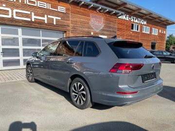 Volkswagen Golf - 6