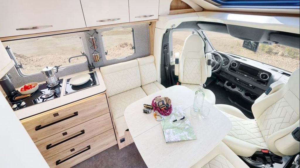 Fahrzeugabbildung Eura Mobil Xtura 686 EF *Liefertermin Mai 2025*