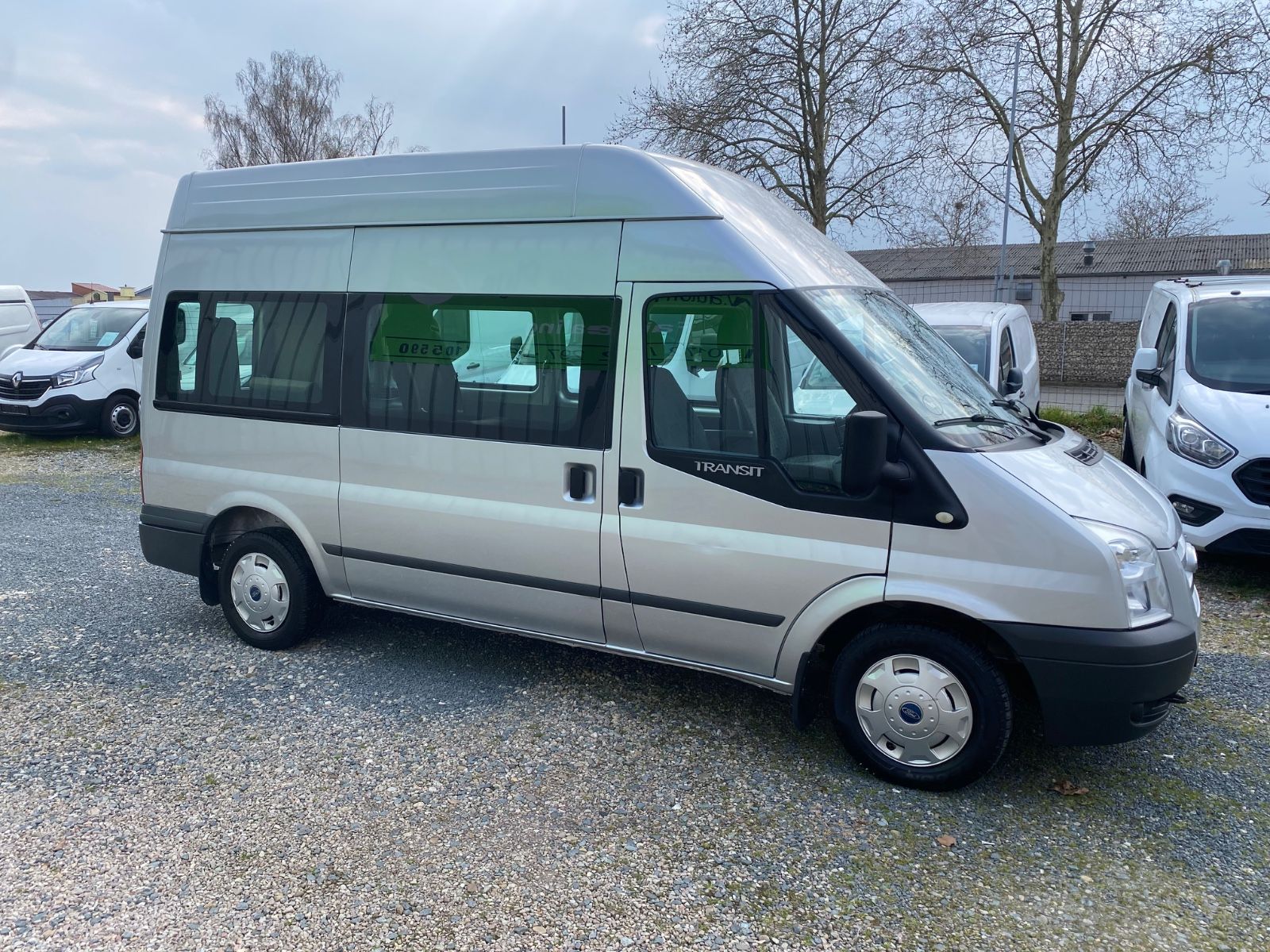 Fahrzeugabbildung Ford Transit Kombi FT 300 M Trend,STH,ROLLSTUHLLIFT