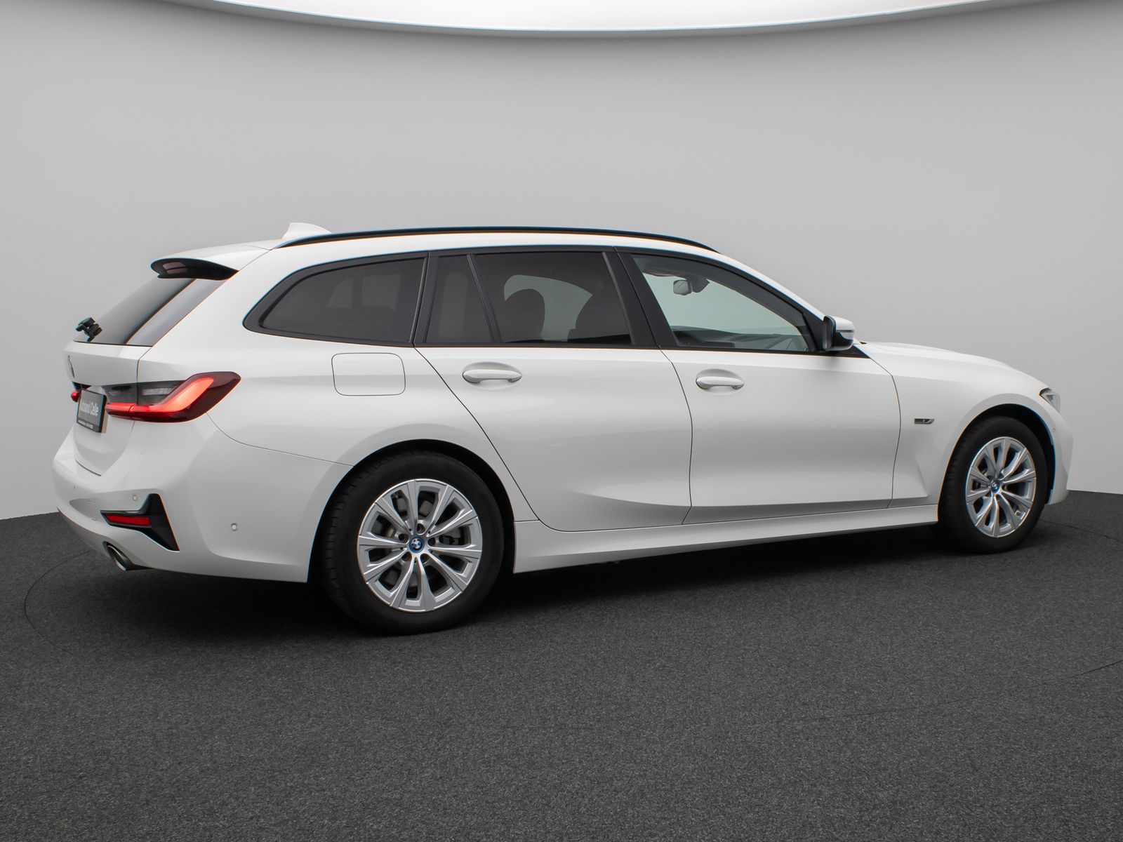 Fahrzeugabbildung BMW 320e Kamera Leder DAB Alarm DrivAssistent Sport