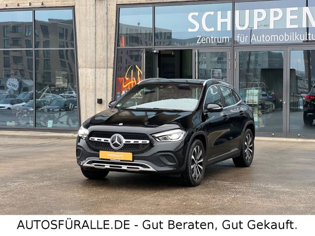 MERCEDES-BENZ GLA 200*Progressive*163ps*Dachhimmel Schwarz*TOP
