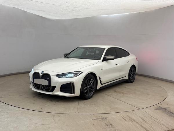 BMW i4 - M50 AHK+8-FACH