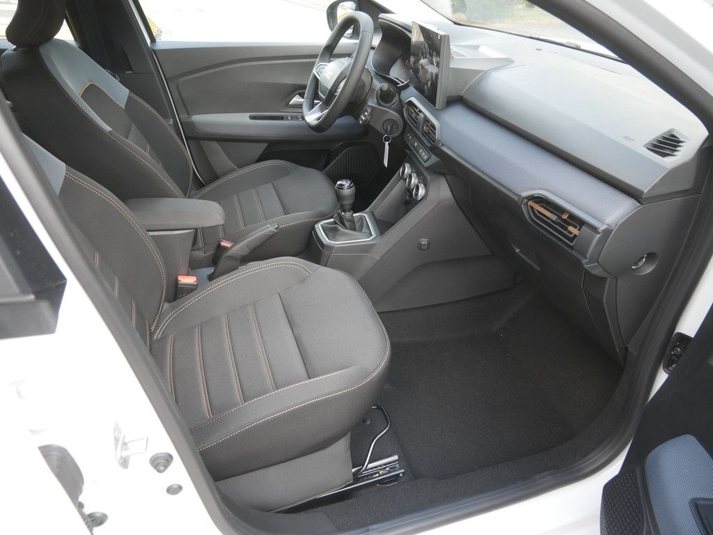Fahrzeugabbildung Dacia Sandero Stepway Expression TCe 110