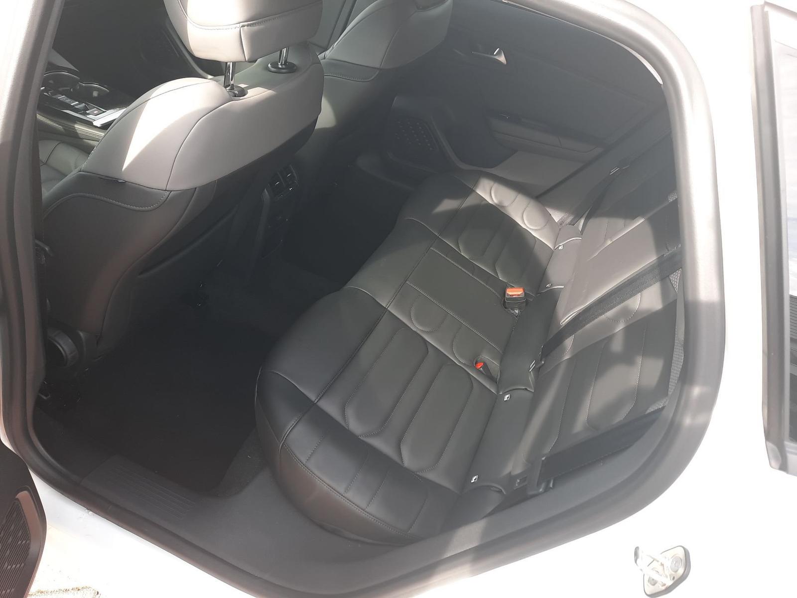 Citroën C5 X 1.2 PureTech 145 Plus Navi Kamera DAB LED