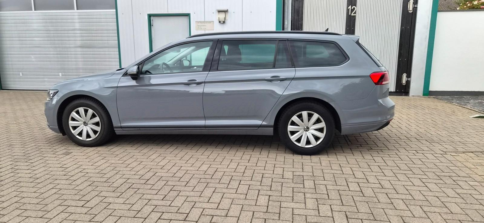 Volkswagen Passat Variant Conceptline 1 Hand