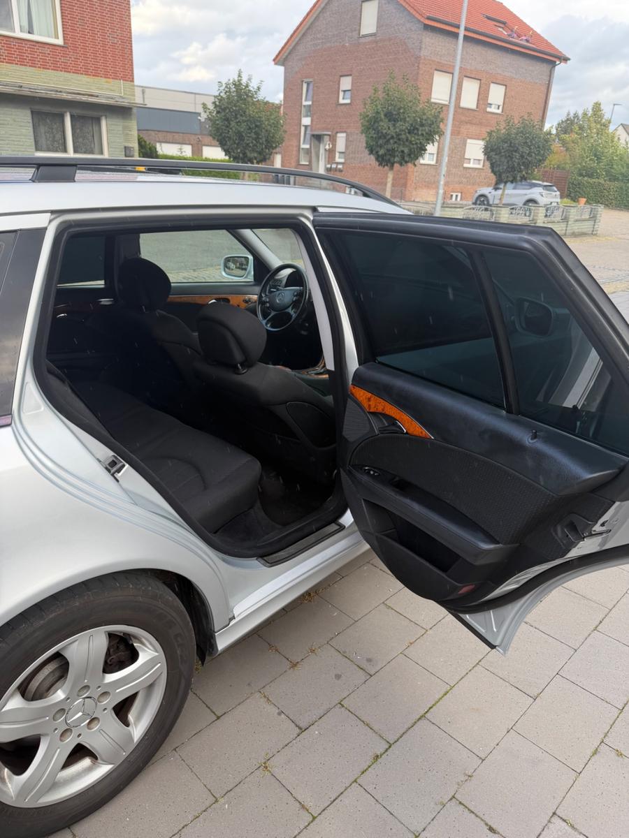 Mercedes-Benz E280 2008 — photo 10