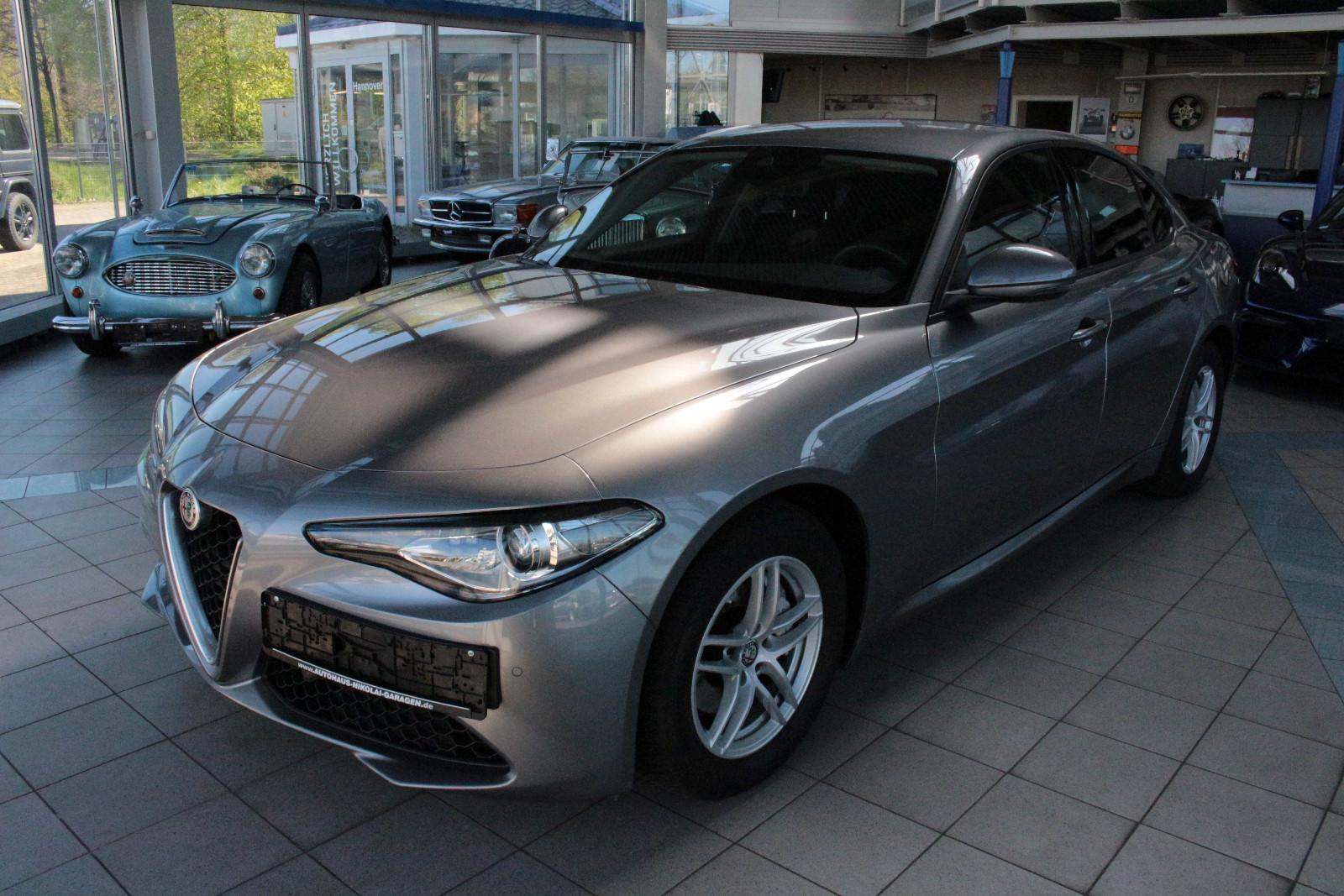 Alfa Romeo Giulia 2.0 Turbo 16 V   Business