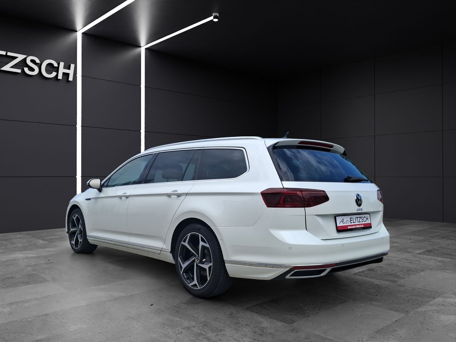 Fahrzeugabbildung Volkswagen Passat Variant GTE DSG Standhzg. Matrix AHK Navi
