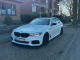 BMW M550i G30 V8 - weiße BMW M550