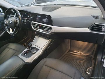 BMW 320 - 11