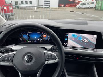 Volkswagen Golf - 11