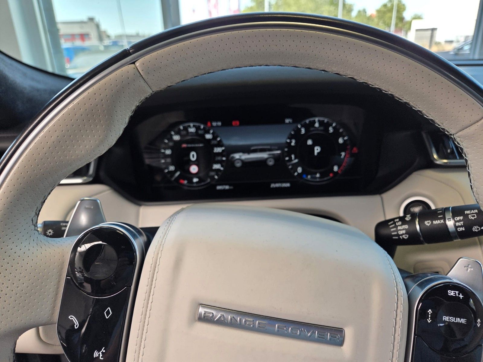 Fahrzeugabbildung Land Rover Range Rover Velar First Edition