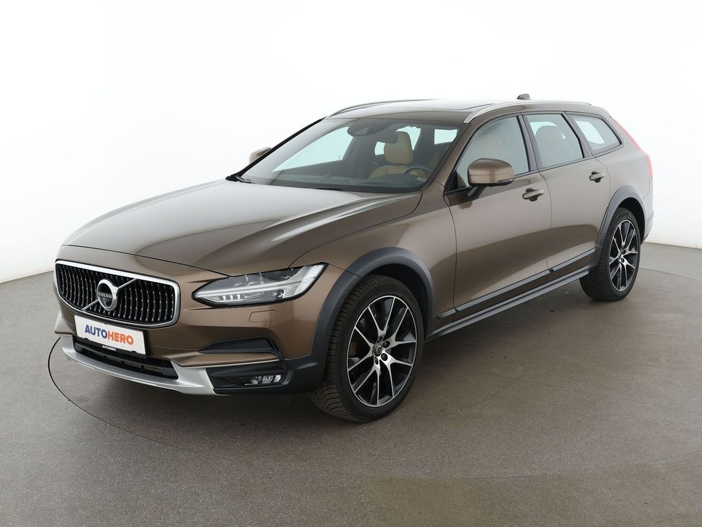 Image of Volvo V90 Cross Country