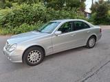 Mercedes-Benz E 320 ELEGANCE-2 hand-Scheckheft -Automatic - Mercedes-Benz E 320: Elegance