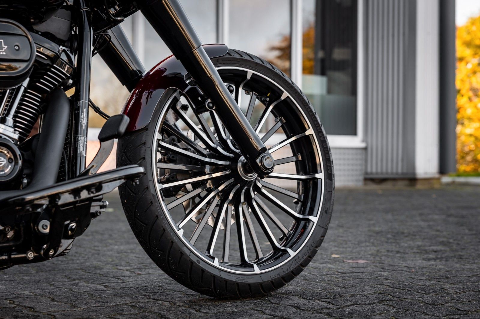 Fahrzeugabbildung Harley-Davidson FAT BOY FLFBS 114 MY24 - JEKILL&HYDE - CUSTOM