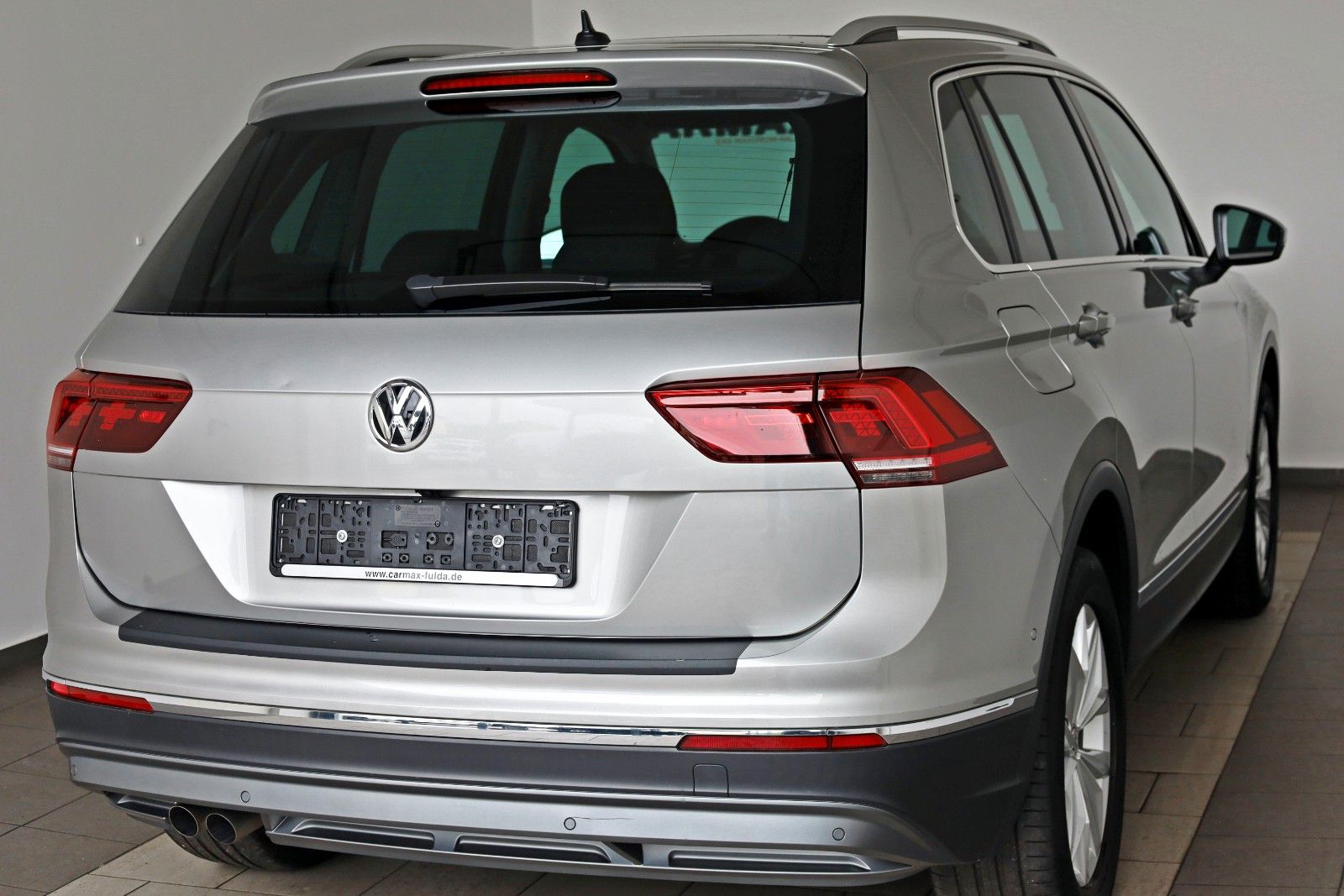 Fahrzeugabbildung Volkswagen Tiguan Highline 4M Navi,LED,PanDach,ACC,360°