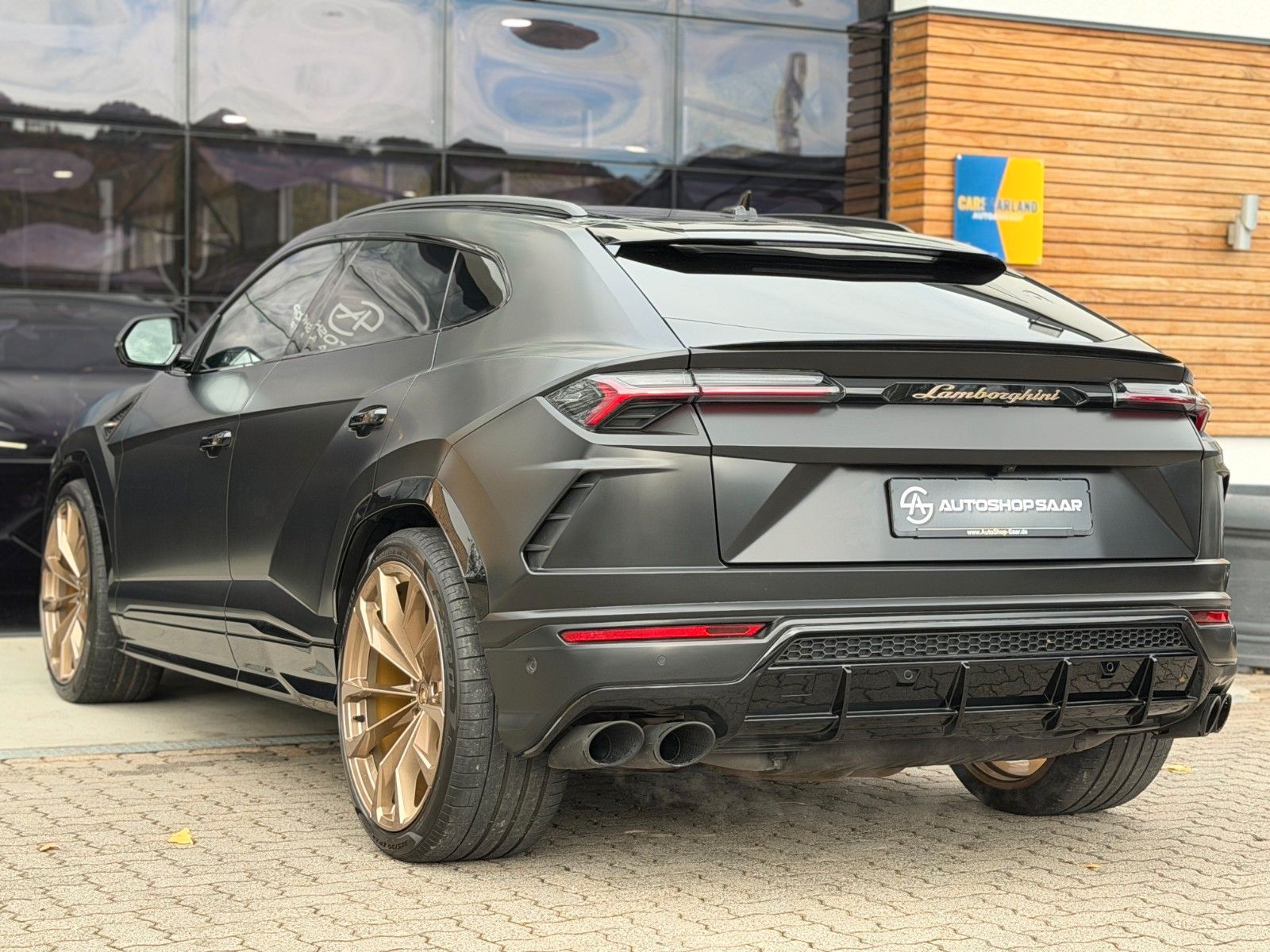 LAMBORGHINI Urus Urus 4.0 V8 Autom. MwSt/23-Zoll/B&amp;O/360°/PANO – Ansicht 18