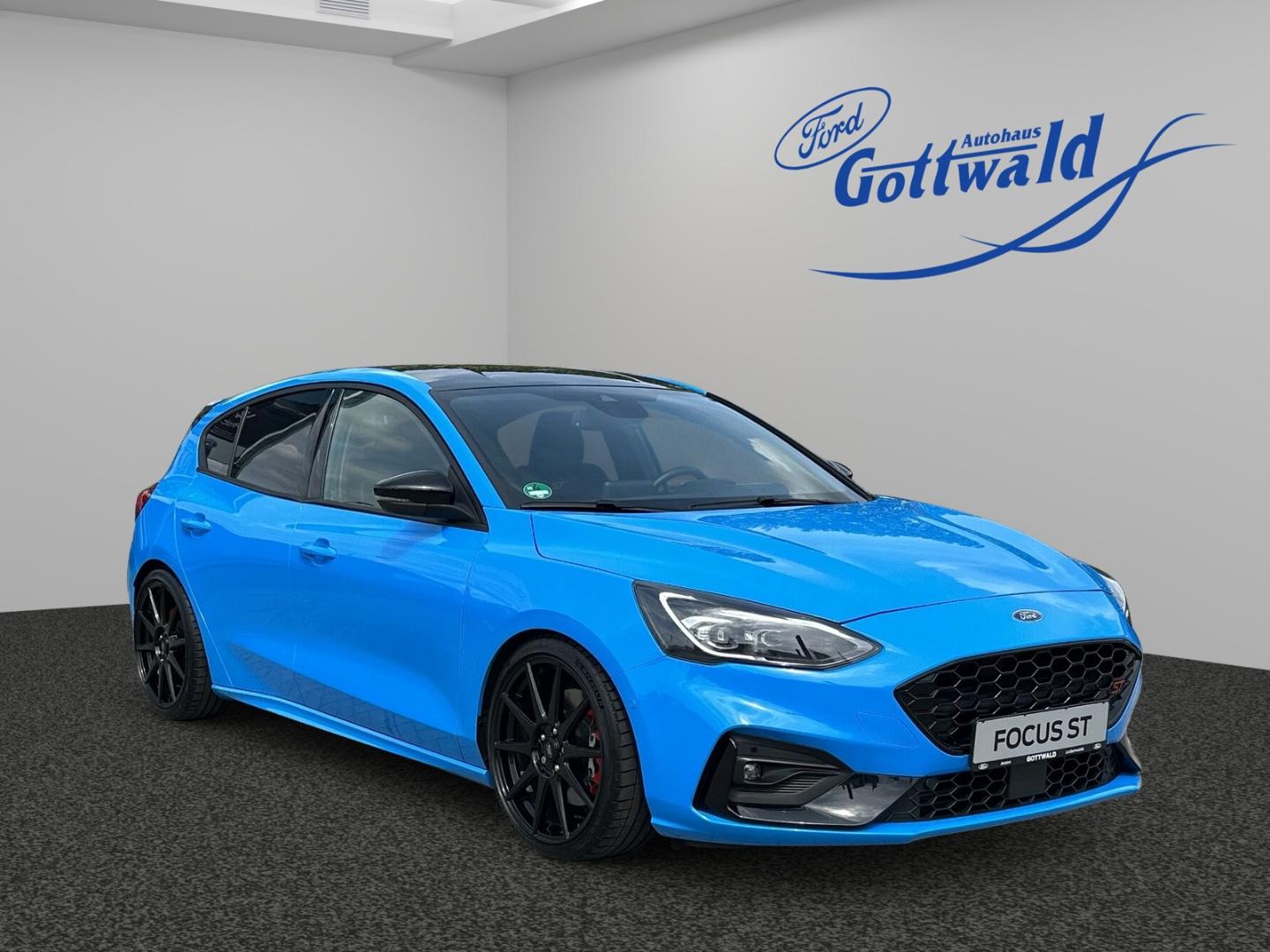 Ford Focus ST Edition 2.3l KW RECARO B&O LED ACC HUD 