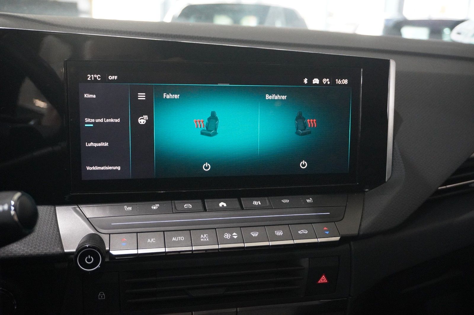 Fahrzeugabbildung Opel Astra L Lim. 1.6 HYBRID ULTIMATE NAVI/360°/HUD