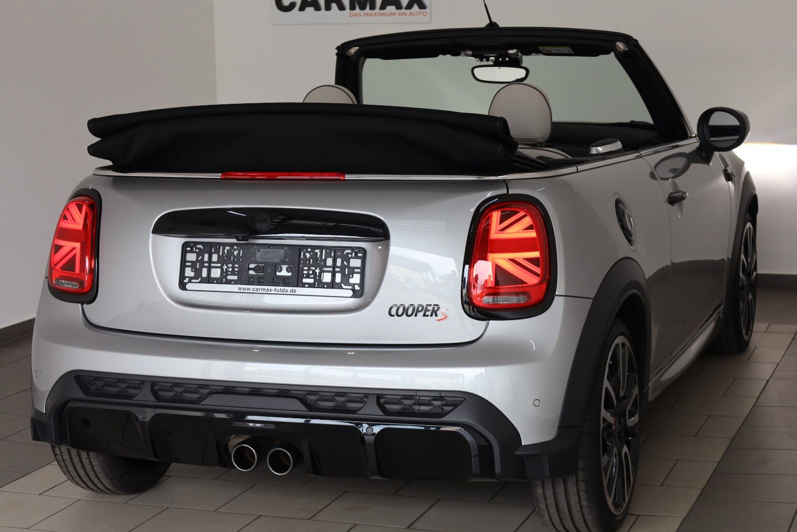 Fahrzeugabbildung MINI Cooper S JCW Trim Leder,Nani,LED,HUD,Apple CarP.