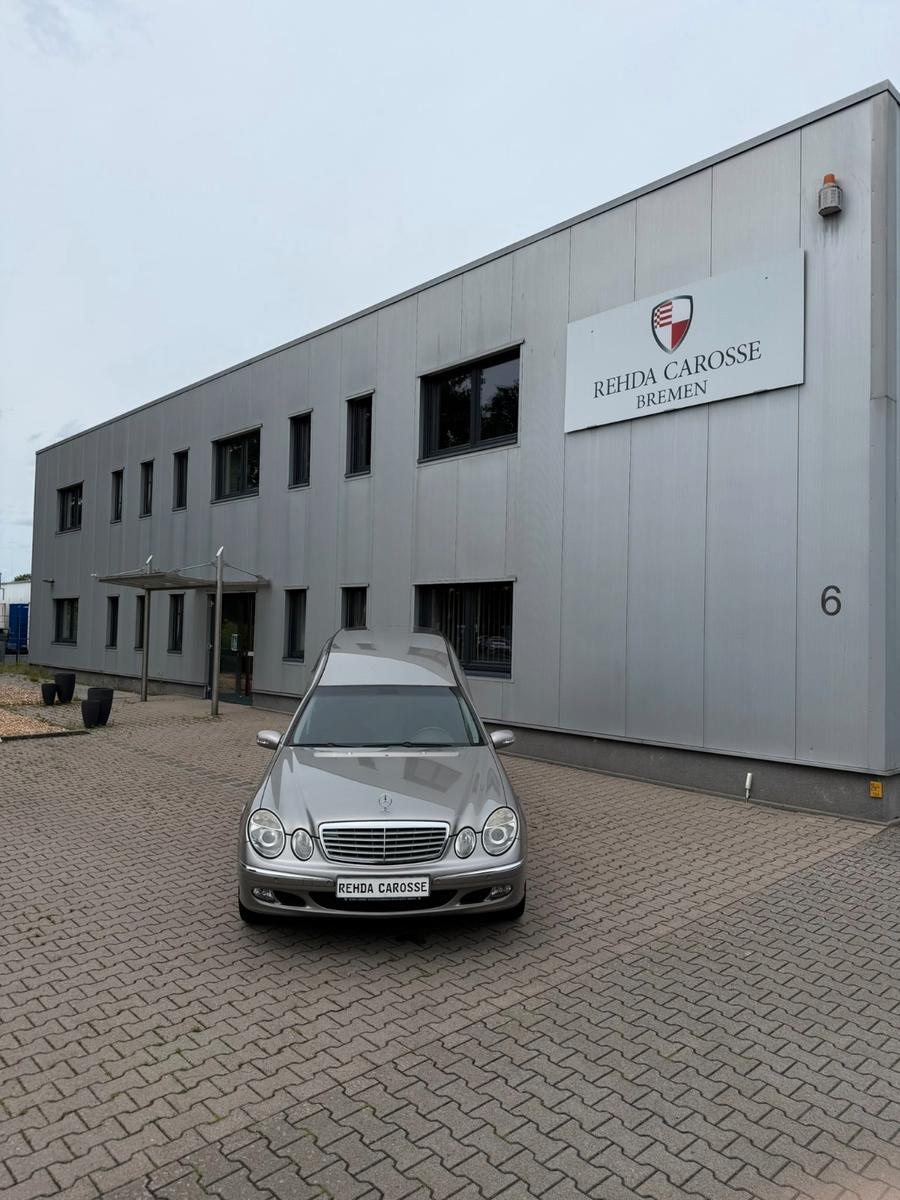 Mercedes-Benz E 220 Bestattungswagen